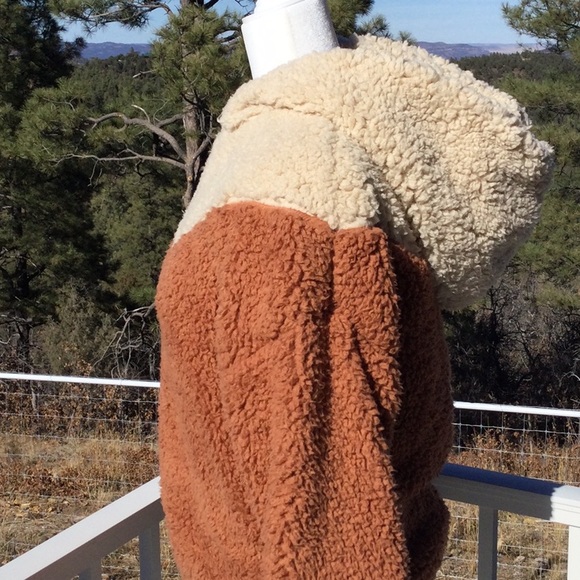 END OF SEASON SALE:  NWT Sweet Rain Young Contemporary Fuzzy Jacket - Picture 3 of 6